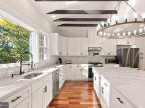 7324 Auburn Street, Annandale VA 22003