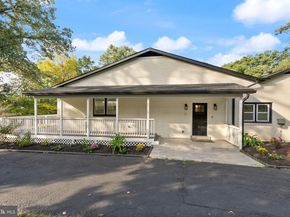 7324 Auburn Street, Annandale VA 22003