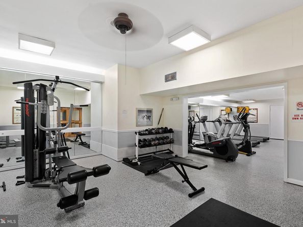 5340 Holmes Run Parkway 1102, Alexandria VA 22304