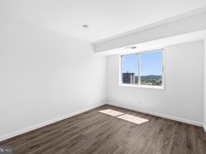 5340 Holmes Run Parkway 1102, Alexandria VA 22304