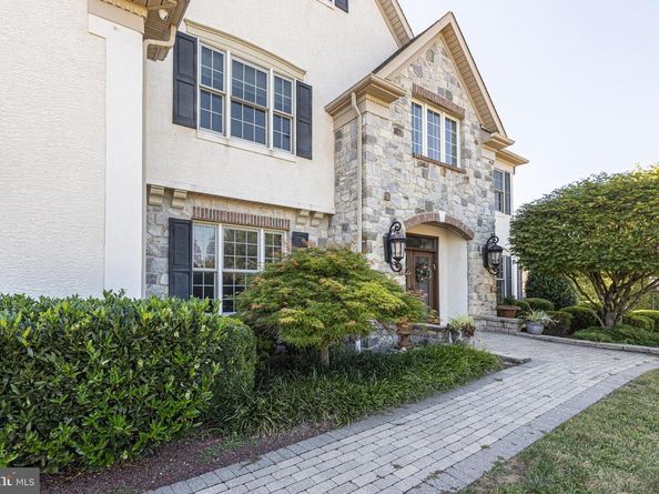 2417 April Drive, Jamison PA 18929