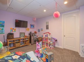 2417 April Drive, Jamison PA 18929