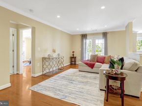 4119 S Four Mile Run Drive 404, Arlington VA 22204