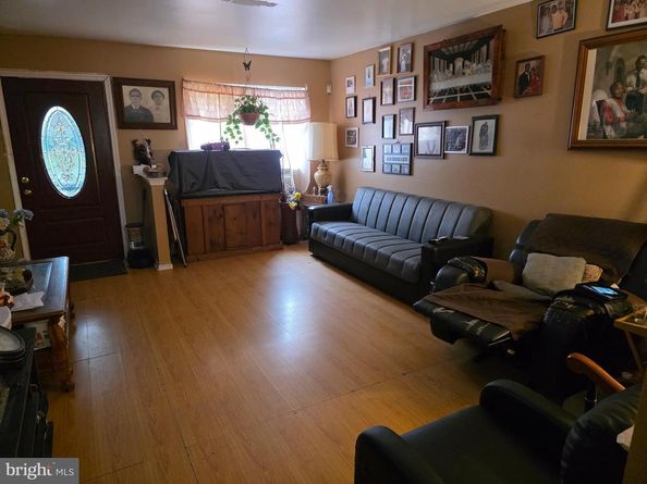 1206 Parrish Street, Philadelphia PA 19123