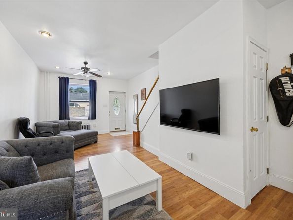 140 Pierce Street, Philadelphia PA 19148