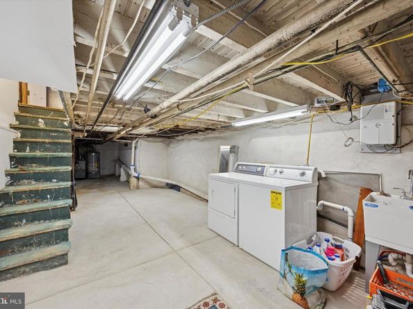 140 Pierce Street, Philadelphia PA 19148
