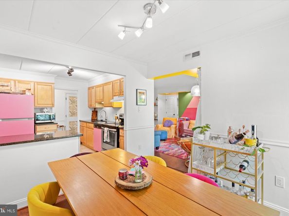 132 Roberts Lane 303, Alexandria VA 22314