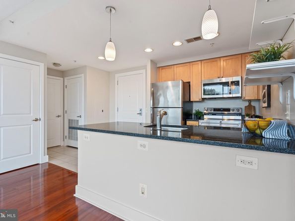 2001 15TH Street N 306, Arlington VA 22201