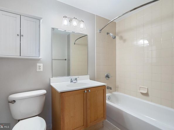 2001 15TH Street N 306, Arlington VA 22201
