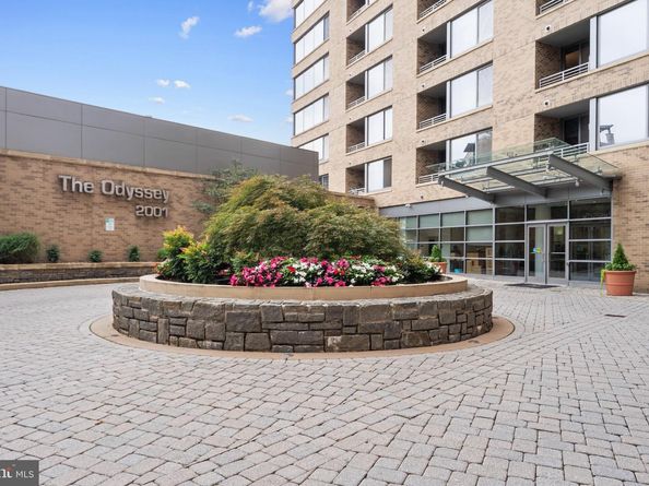 2001 15TH Street N 306, Arlington VA 22201