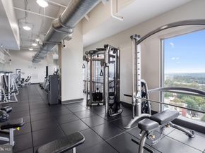 2001 15TH Street N 306, Arlington VA 22201