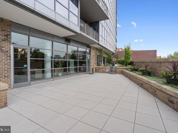 2001 15TH Street N 306, Arlington VA 22201
