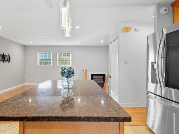 814 N Croydon Street, Sterling VA 20164