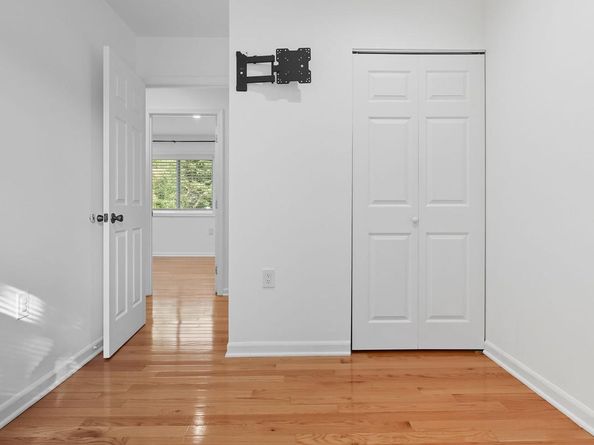 814 N Croydon Street, Sterling VA 20164