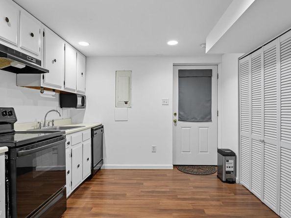 814 N Croydon Street, Sterling VA 20164