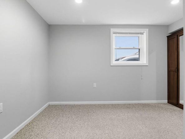 814 N Croydon Street, Sterling VA 20164