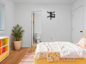 814 N Croydon Street, Sterling VA 20164