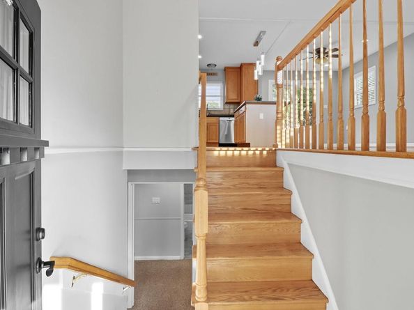 814 N Croydon Street, Sterling VA 20164