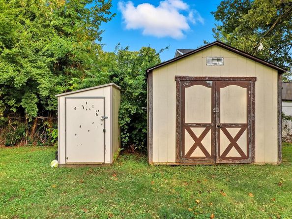 814 N Croydon Street, Sterling VA 20164