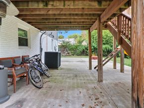 814 N Croydon Street, Sterling VA 20164