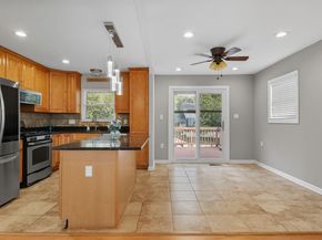 814 N Croydon Street, Sterling VA 20164