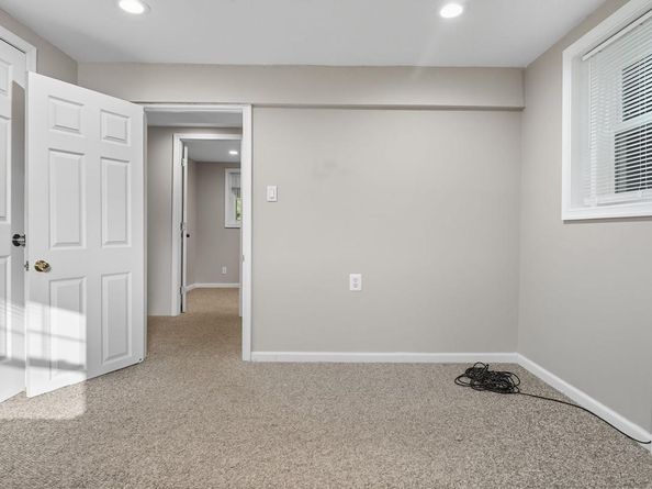 814 N Croydon Street, Sterling VA 20164