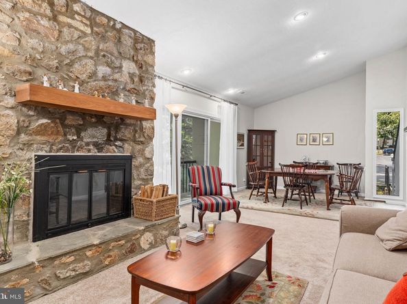 174 E Kenilworth Circle, Newtown Square PA 19073