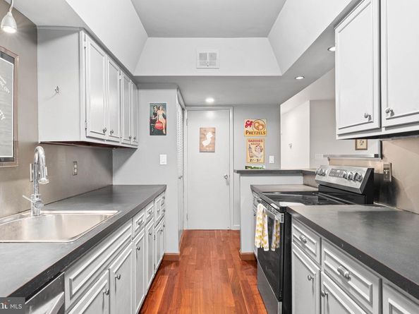 174 E Kenilworth Circle, Newtown Square PA 19073