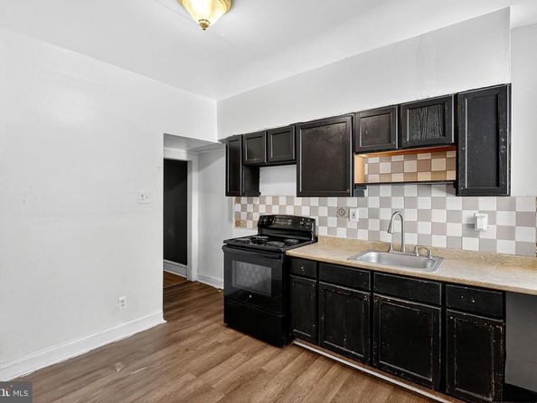 4914 Chestnut Street, Philadelphia PA 19139