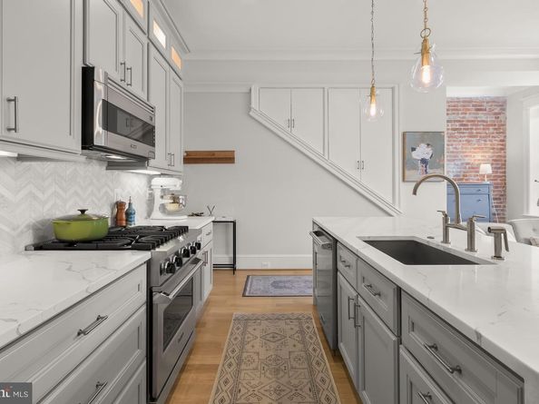 408 M Street NW 3, Washington DC 20001