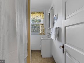 209 Lenoir Avenue, Wayne PA 19087
