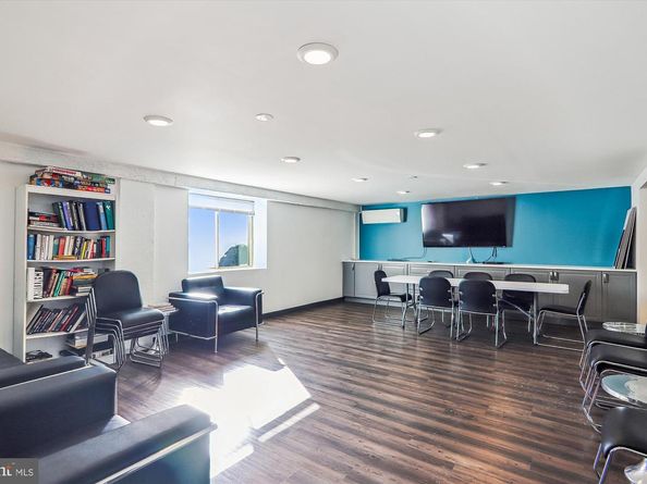 4970 Battery Lane 408, Bethesda MD 20814