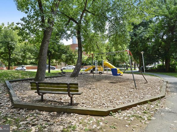 4970 Battery Lane 408, Bethesda MD 20814