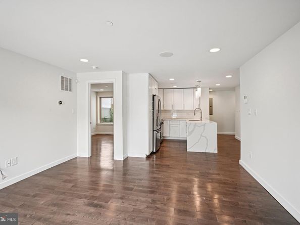 753 N 20TH Street 1, Philadelphia PA 19130