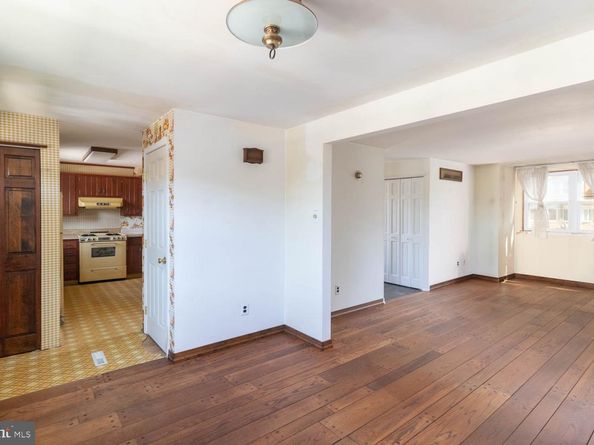 6835 Martins Mill Road, Philadelphia PA 19111