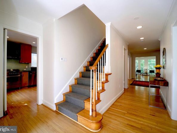 3137 Aberfoyle Place NW, Washington DC 20015