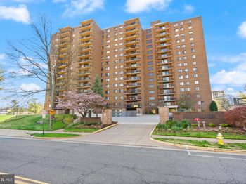 200 N Pickett Street N