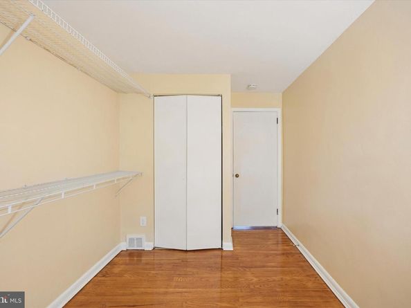 2115 Ravenwood Road, Folcroft PA 19032