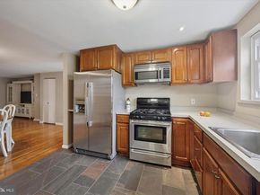 2115 Ravenwood Road, Folcroft PA 19032