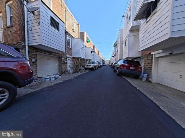 5929 N Leithgow Street, Philadelphia PA 19120