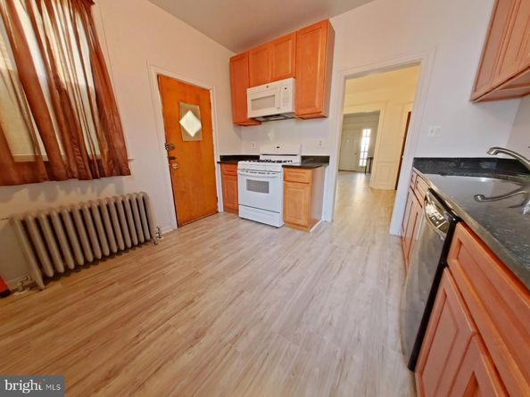 5929 N Leithgow Street, Philadelphia PA 19120