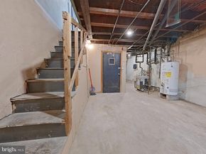 5929 N Leithgow Street, Philadelphia PA 19120