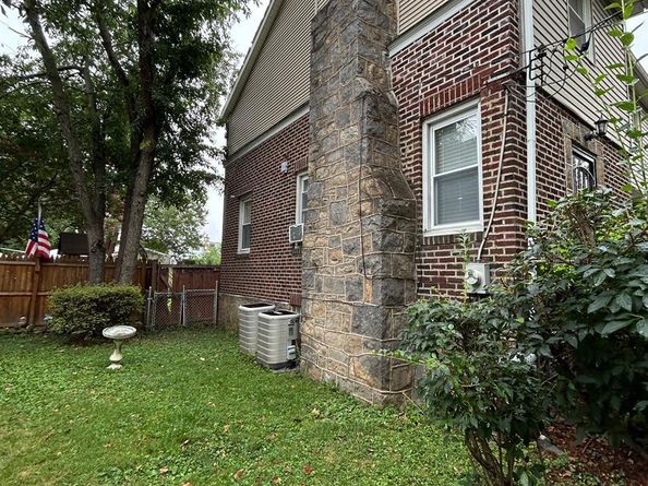 1341 Tyson Avenue, Philadelphia PA 19111