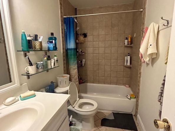 1341 Tyson Avenue, Philadelphia PA 19111