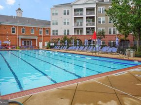 5116 Donovan Drive 105, Alexandria VA 22304