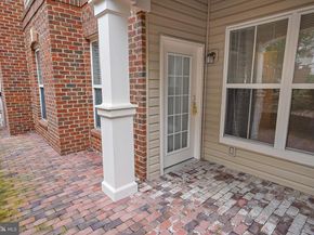 5116 Donovan Drive 105, Alexandria VA 22304