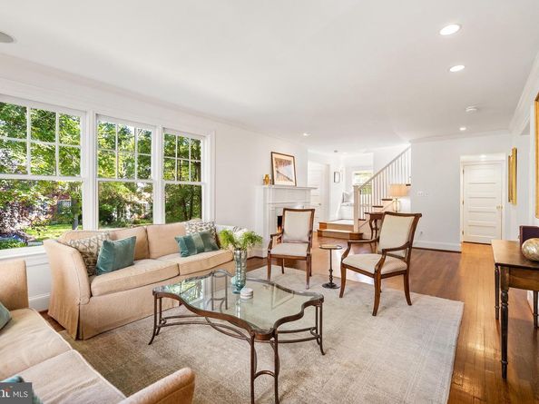 3318 Quesada Street NW, Washington DC 20015