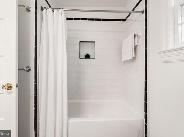 3318 Quesada Street NW, Washington DC 20015