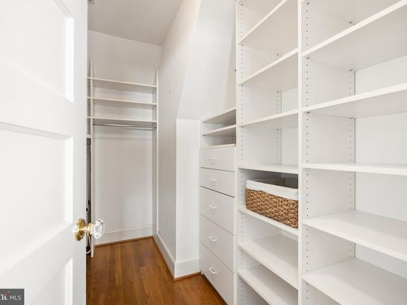 3318 Quesada Street NW, Washington DC 20015
