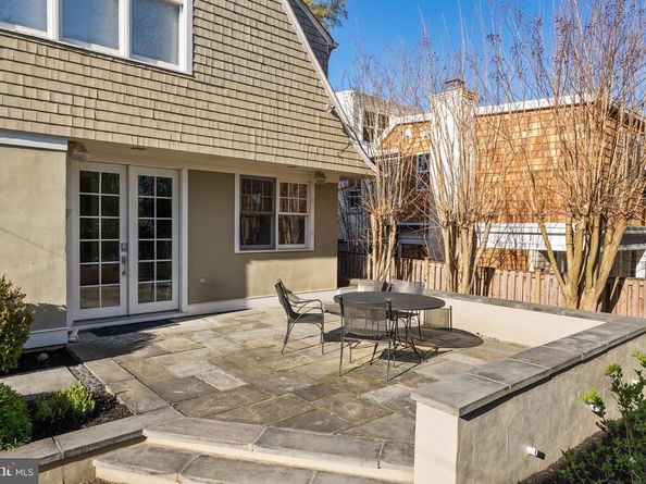 3318 Quesada Street NW, Washington DC 20015